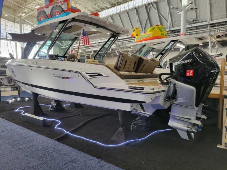 2026 Monterey Elite 30 Twin 300HP Joystick! US-RGFED267J526 [photo 5]